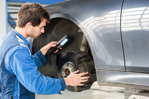 Stop Before It’s Too Late! The Safety Value of a Brake Inspection